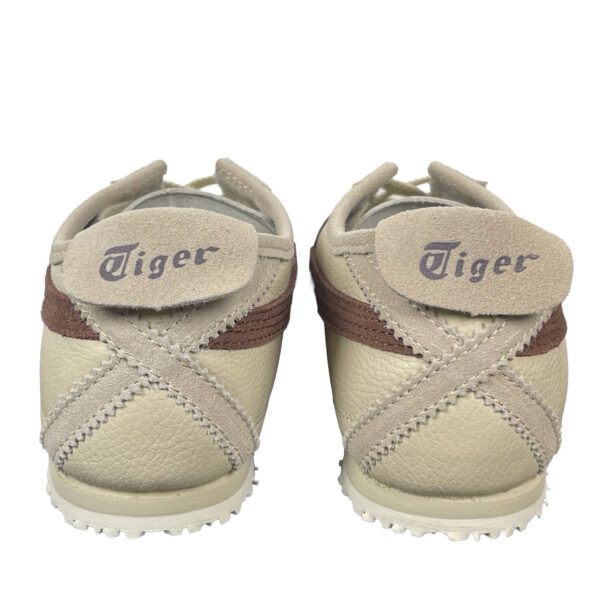 zapatillas-japonesas-onitsuka-tiger-marron-vista-detras