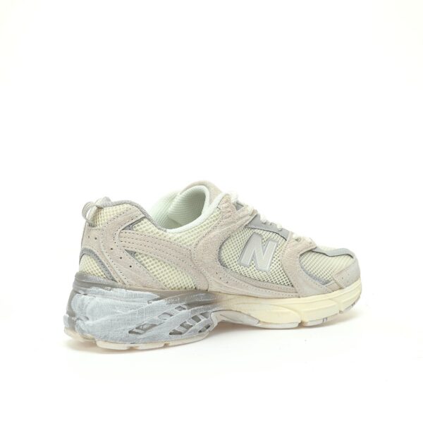 zapatillas-new-balance-530-beige-gris