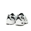 zapatillas-new-balance-530-blanca-plateada-vista-detras