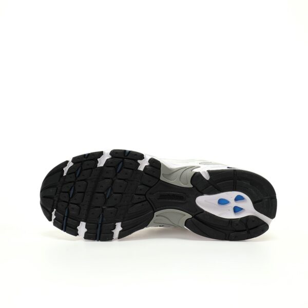 zapatillas-new-balance-530-blanco-plateado-suela