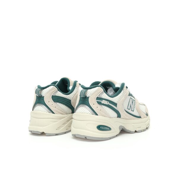 zapatillas-new-balance-530-blanco-verde-vista-detras