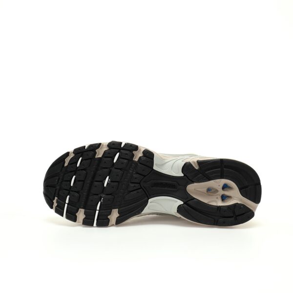 zapatillas-new-balance-530-gris-plata-suela