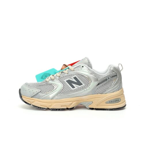 zapatillas-new-balance-530-plateadas-beige-lateral-izquierdo