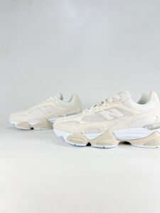 zapatillas-new-balance-9060-crema-comprar