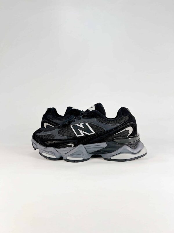 zapatillas-new-balance-9060-negras-grises -lateral-izquierdo