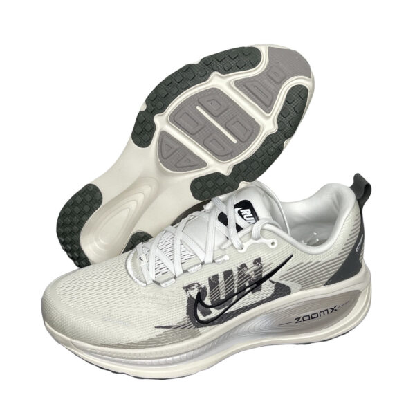 zapatillas-nike-vomero-18-blanco-lateral-izquierdo