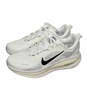 zapatillas-nike-vomero-18-coconut-comprar
