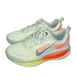 zapatillas-nike-vomero-18-menta-comprar