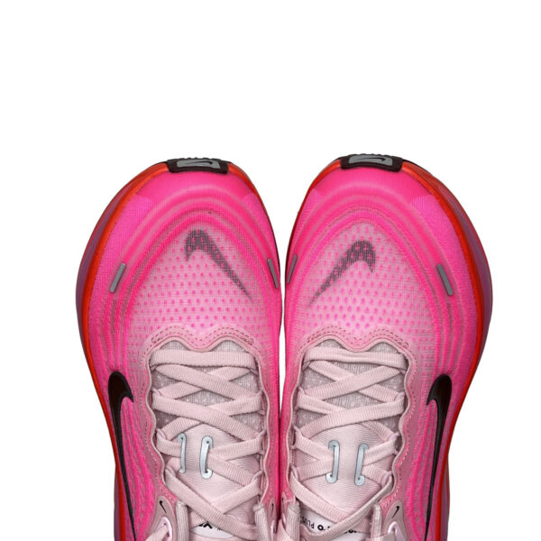 zapatillas-nike-vomero-18-rosa-vista-frontal