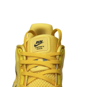 zapatillas-nike-vomero-amarillo-etiqueta