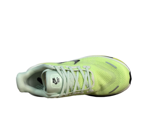 zapatillas-nike-vomero-volt-tint-vista-frontal